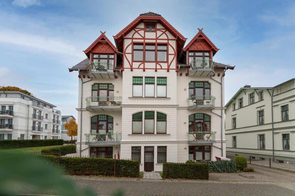 Villa Medici Der Kleine Bernstein Heringsdorf  Buitenkant foto
